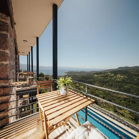Serotonin Premium Collection Hotel